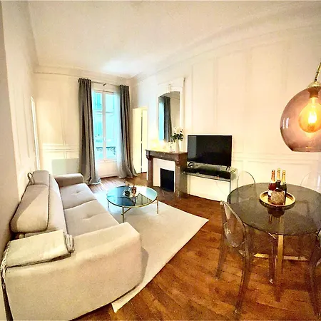 Prestige A Paris Luxe, Calme Et Proche Tour Eiffel Et Champs-Elysees Esterno foto